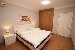 Апартаменты Inn Home Apartments in Kiev Center Киев Апартаменты с 2 спальнями - бульвар Леси Украинки, 1/4-6