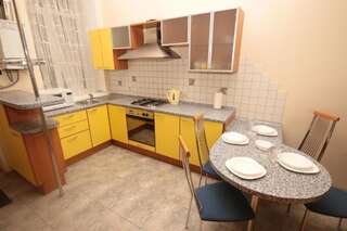 Апартаменты Inn Home Apartments in Kiev Center Киев Апартаменты с 2 спальнями - улица Пушкинская, 41-4